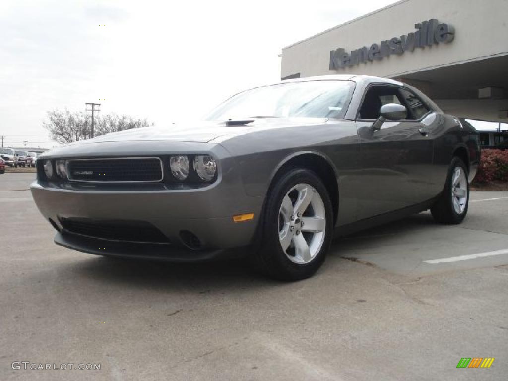 2011 Challenger SE - Tungsten Metallic / Dark Slate Gray photo #7