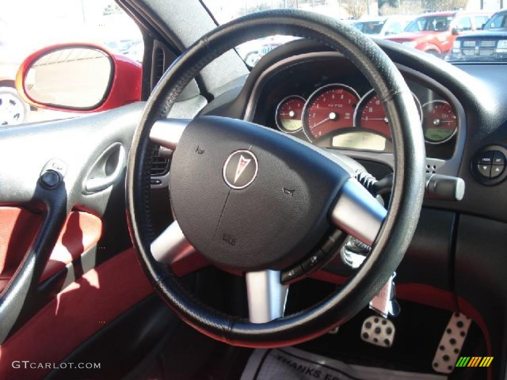 2004 Pontiac GTO Coupe Red Steering Wheel Photo #46921985