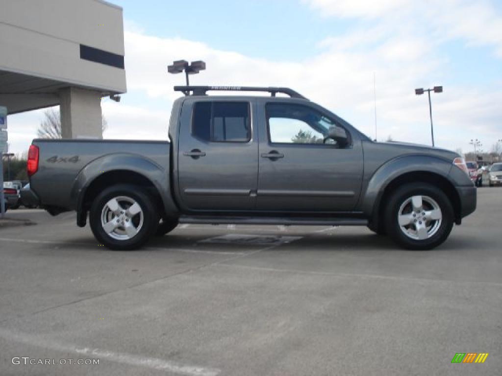 2006 Frontier LE Crew Cab 4x4 - Storm Gray / Charcoal photo #2