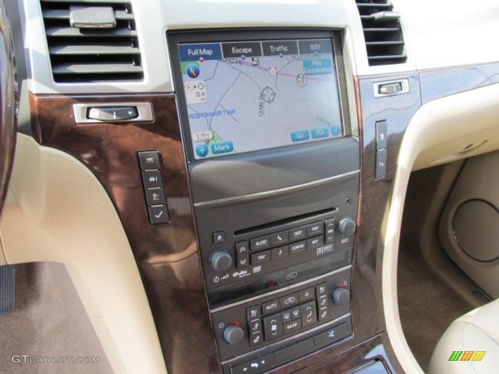 2011 Cadillac Escalade Premium AWD Controls Photo #46925396