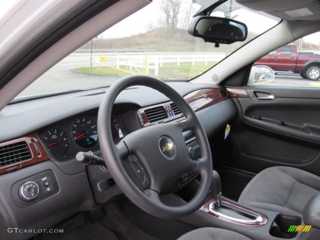 2009 Chevrolet Impala LS Ebony Steering Wheel Photo #46925663