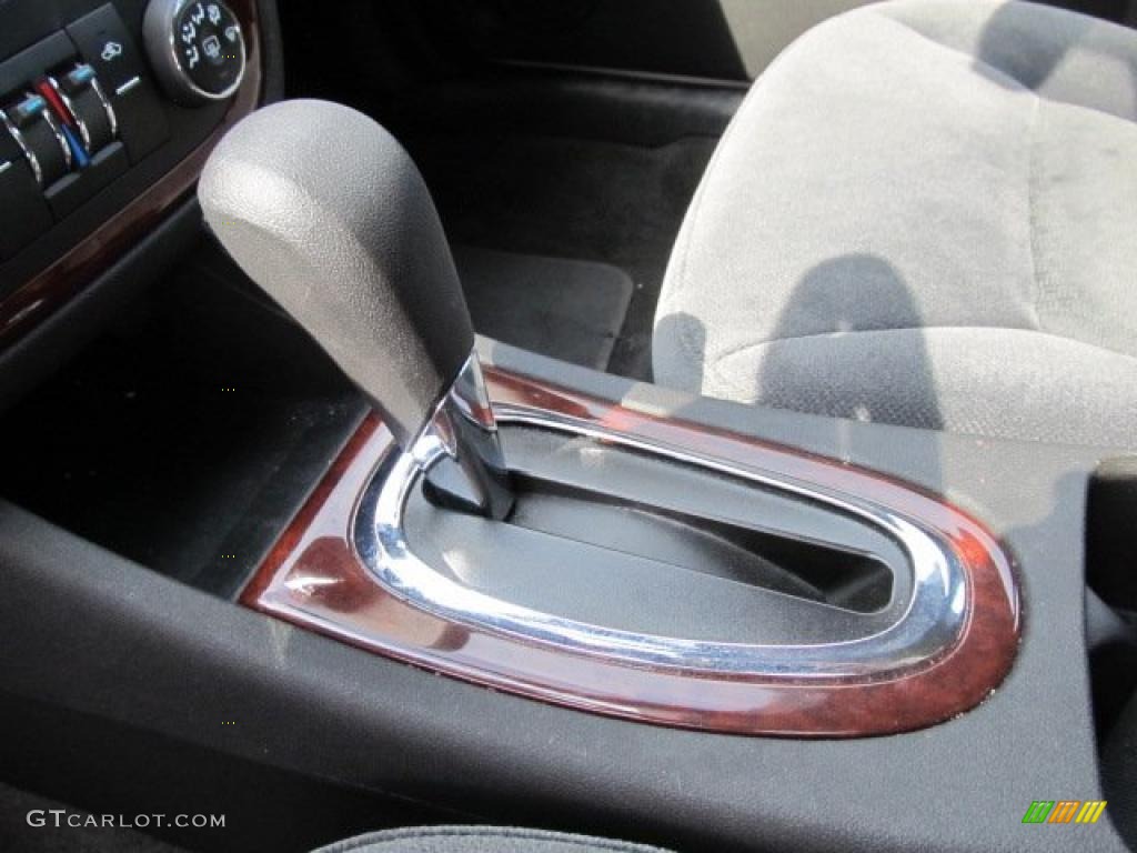 2009 Chevrolet Impala LS Transmission Photos