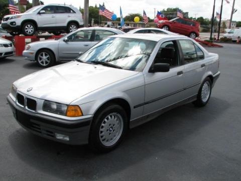 1992 BMW 3 Series 325i Sedan Data, Info and Specs
