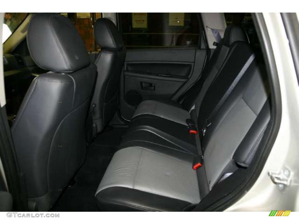 2008 Grand Cherokee Laredo 4x4 - Bright Silver Metallic / Dark Slate Gray/Light Graystone photo #5