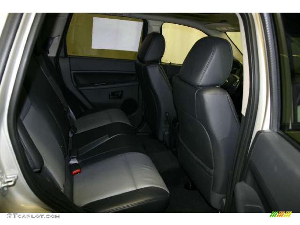 2008 Grand Cherokee Laredo 4x4 - Bright Silver Metallic / Dark Slate Gray/Light Graystone photo #15