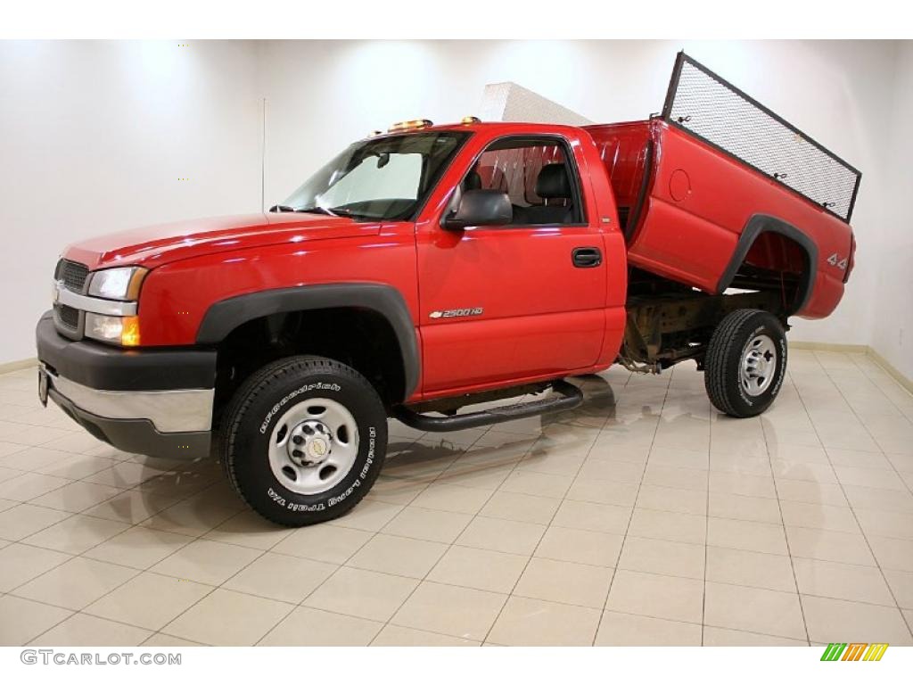 2004 Silverado 2500HD LS Regular Cab 4x4 - Victory Red / Dark Charcoal photo #5