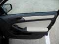 Black - Jetta SE Sedan Photo No. 12