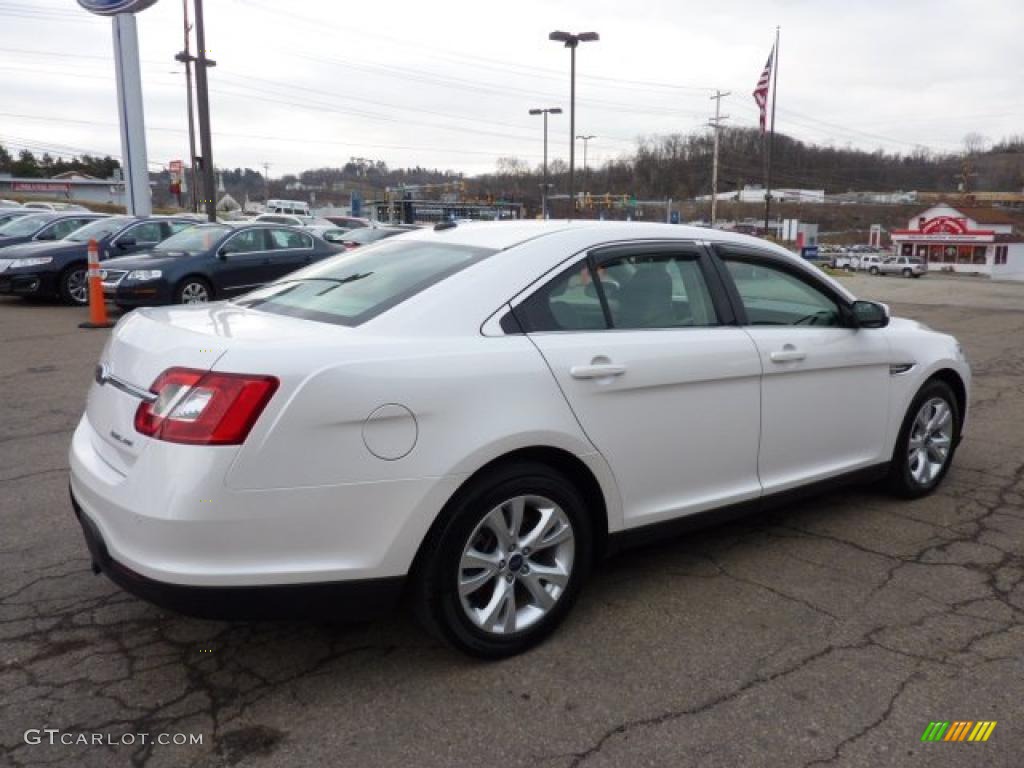 2010 Taurus SEL AWD - White Suede Metallic / Light Stone photo #4