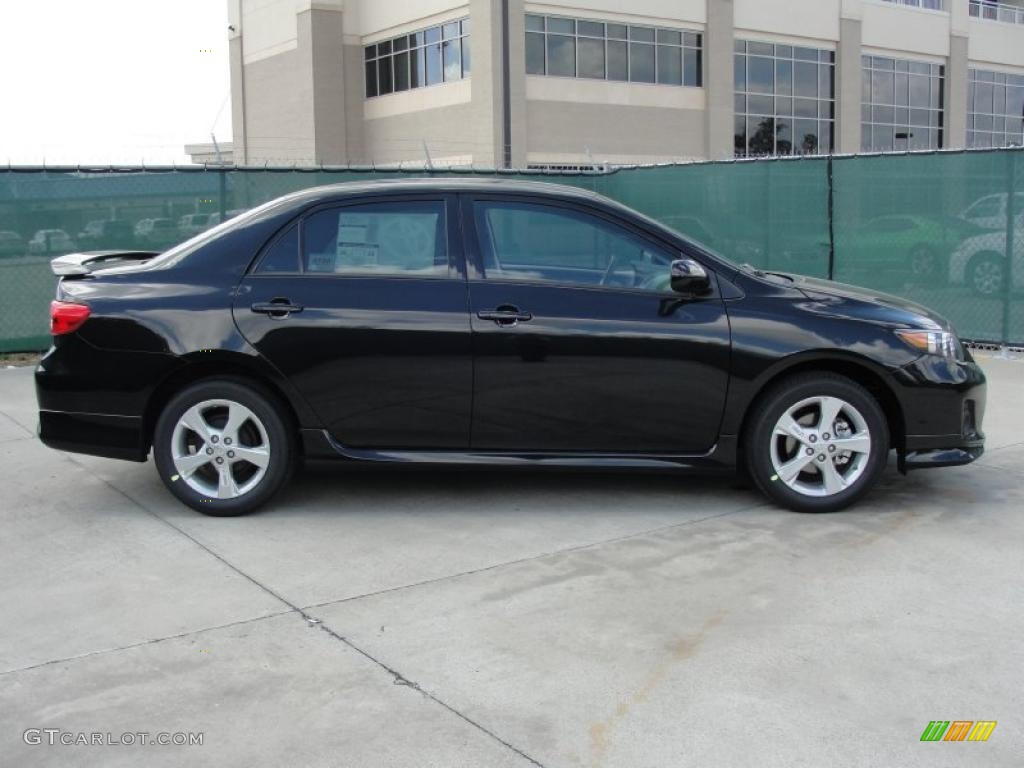 2011 Corolla S - Black Sand Pearl / Dark Charcoal photo #2