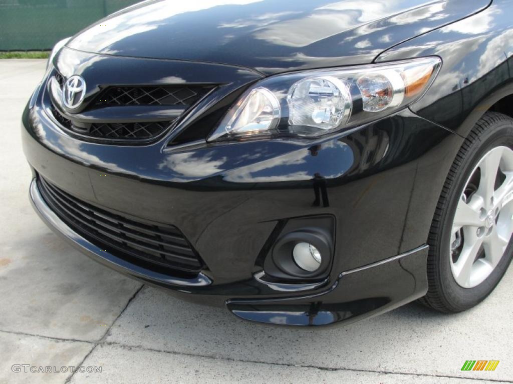 2011 Corolla S - Black Sand Pearl / Dark Charcoal photo #10