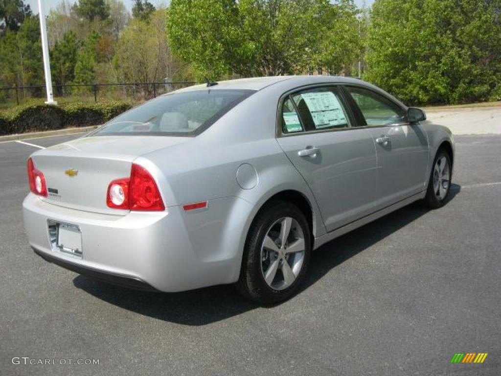 2011 Silver Ice Metallic Chevrolet Malibu LT 46936955 Photo 2