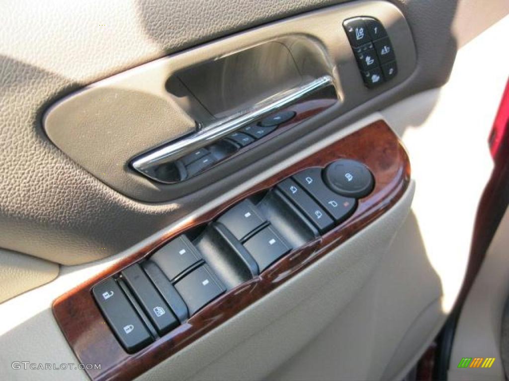 2011 Chevrolet Suburban LTZ Controls Photo #46937433