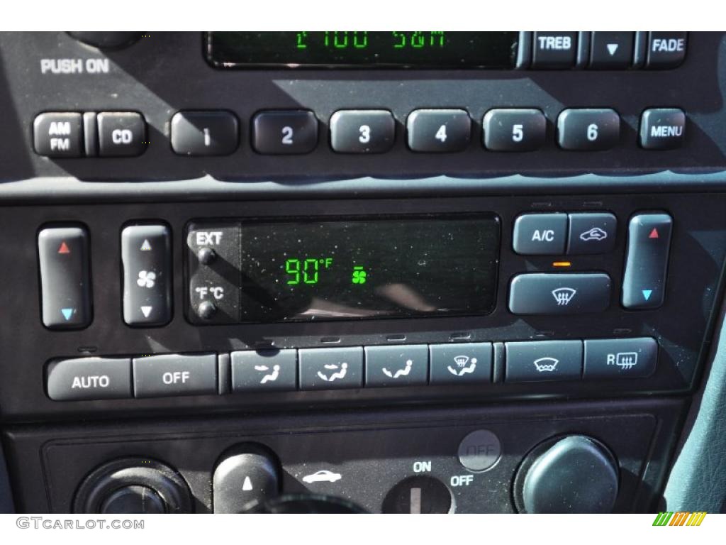 2002 Ford Thunderbird Premium Roadster Controls Photo #46943028