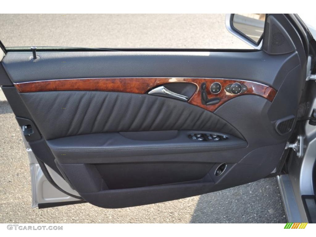 2005 Mercedes-Benz E 500 4Matic Sedan Charcoal Door Panel Photo #46943517