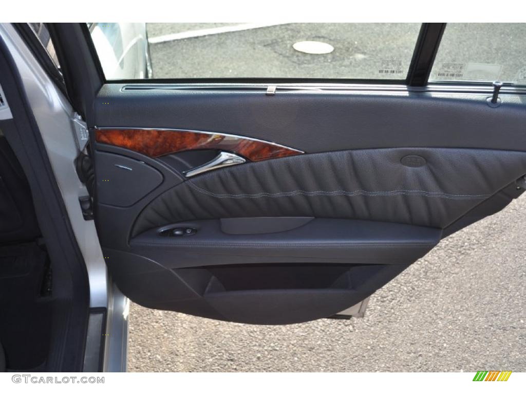 2005 Mercedes-Benz E 500 4Matic Sedan Charcoal Door Panel Photo #46943547
