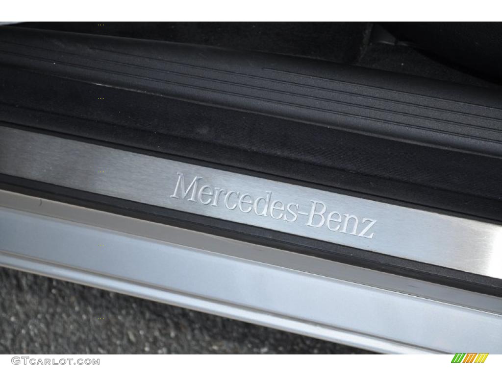 2005 Mercedes-Benz E 500 4Matic Sedan Marks and Logos Photo #46943649