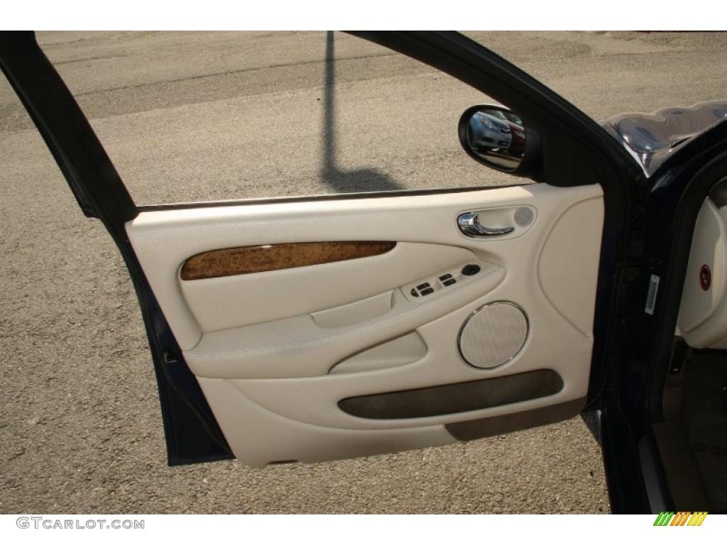 2005 Jaguar X-Type 3.0 Ivory Door Panel Photo #46944540