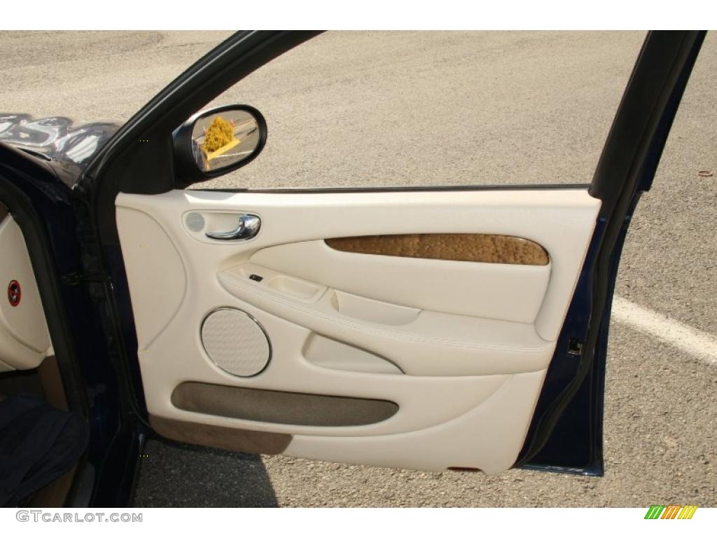2005 Jaguar X-Type 3.0 Ivory Door Panel Photo #46944615
