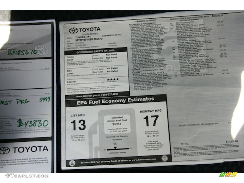 2011 Tundra SR5 CrewMax 4x4 - Black / Graphite Gray photo #13