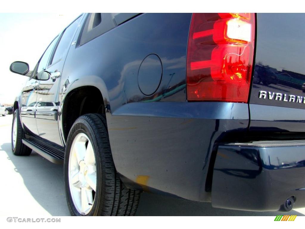 2008 Avalanche LTZ 4x4 - Dark Blue Metallic / Ebony photo #26