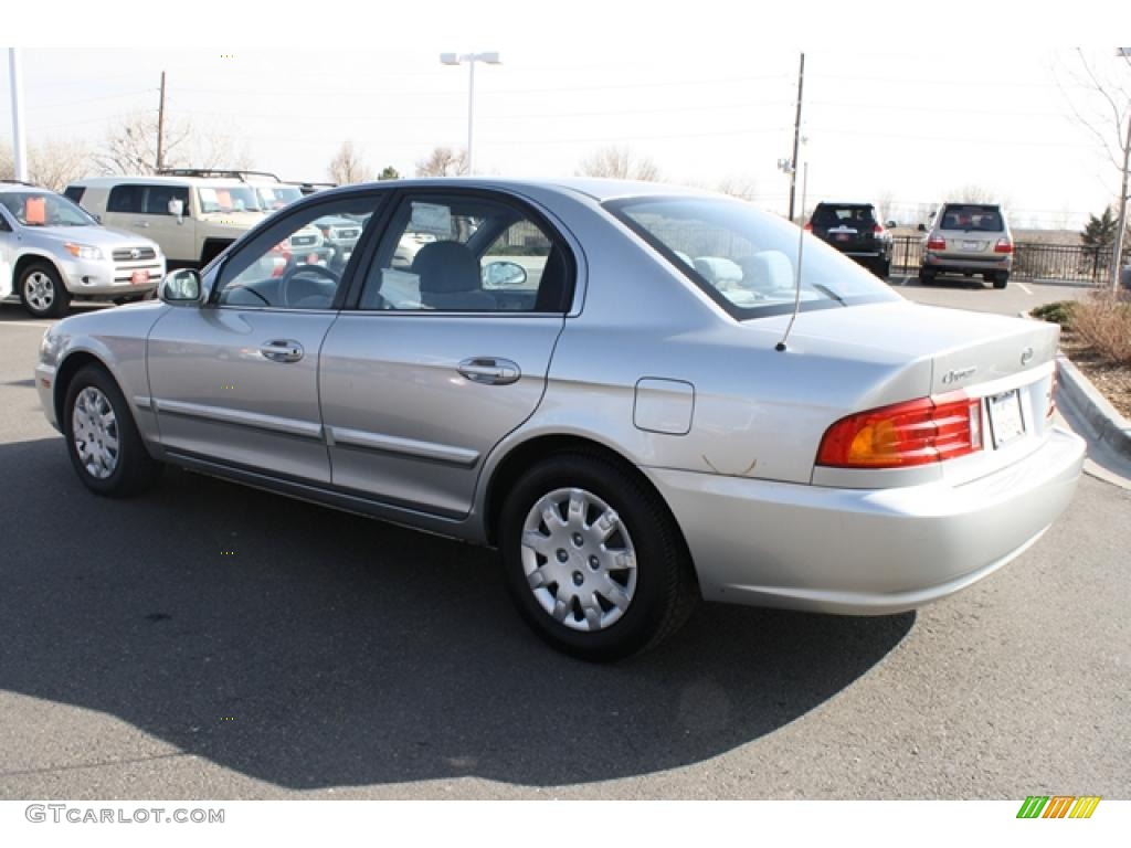 2002 Optima LX - Crystal Silver / Gray photo #4