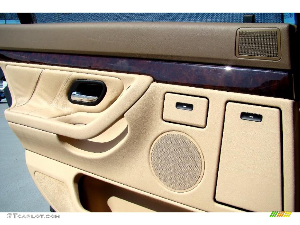2001 BMW 7 Series 740iL Sedan Sand Beige Door Panel Photo #46947135