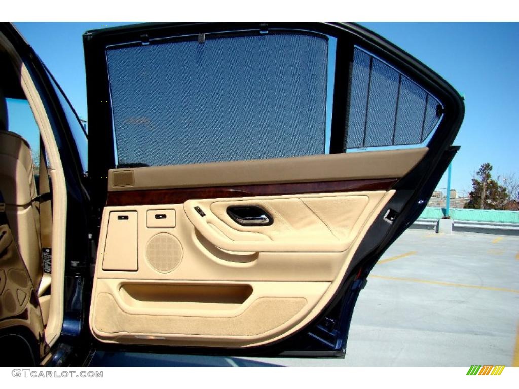 2001 BMW 7 Series 740iL Sedan Sand Beige Door Panel Photo #46947210