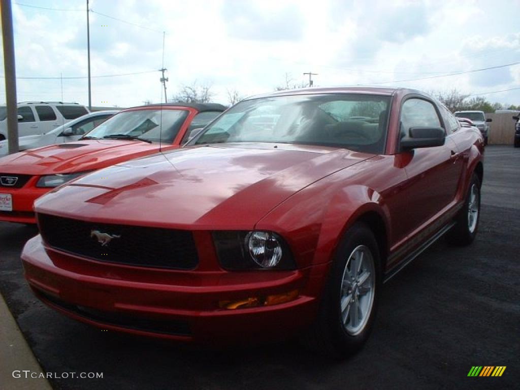 2006 Mustang V6 Deluxe Coupe - Redfire Metallic / Light Parchment photo #3
