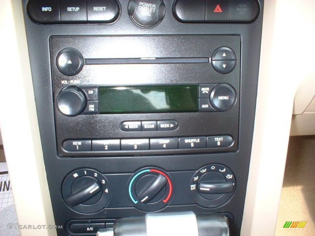 2006 Ford Mustang V6 Deluxe Coupe Controls Photo #46949484