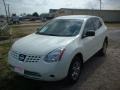 2009 Phantom White Nissan Rogue S  photo #3