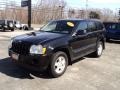 Black - Grand Cherokee Laredo 4x4 Photo No. 1