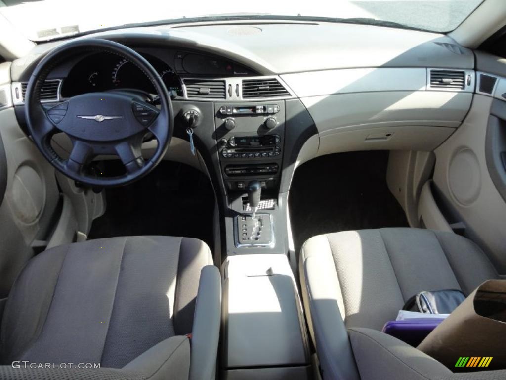 2005 Chrysler Pacifica Standard Pacifica Model Dark Slate Gray Dashboard Photo #46950366