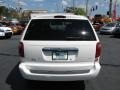 Stone White Clearcoat - Town & Country LXi Photo No. 9