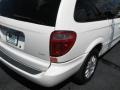2002 Stone White Clearcoat Chrysler Town & Country LXi  photo #11