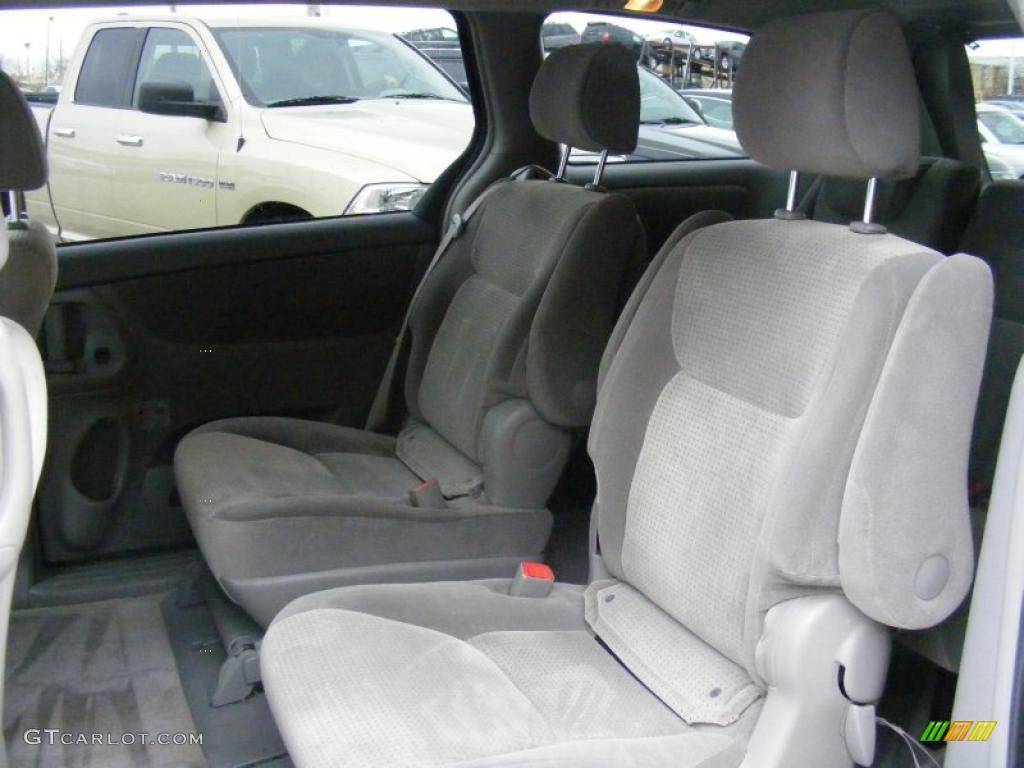 Stone Interior 2007 Toyota Sienna LE Photo #46951815