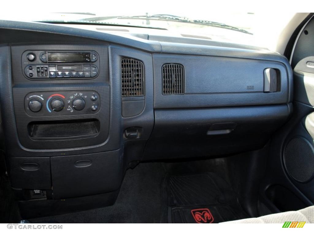 2002 Ram 1500 SLT Quad Cab 4x4 - Bright White / Dark Slate Gray photo #53