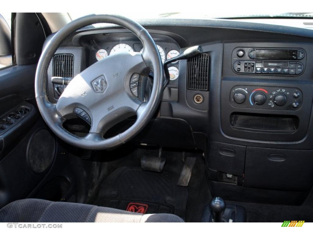 2002 Dodge Ram 1500 SLT Quad Cab 4x4 Dark Slate Gray Dashboard Photo #46952079