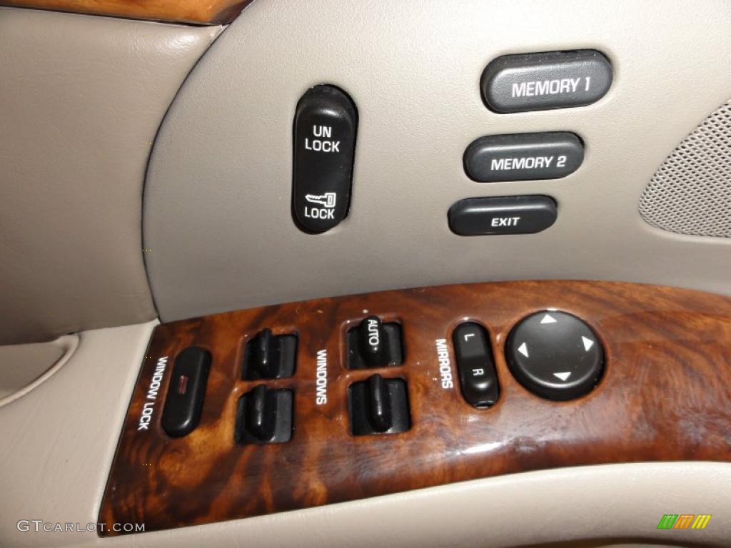 2003 Buick Park Avenue Ultra Controls Photo #46953804