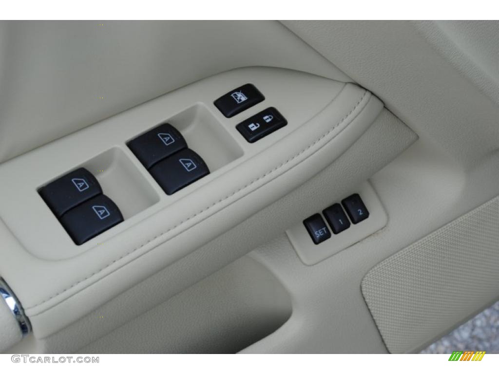 2007 Infiniti M 35 Sedan Controls Photo #46955229
