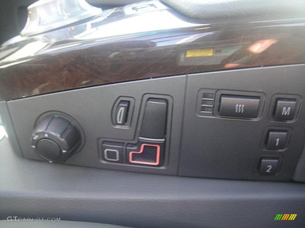 2002 BMW 7 Series 745i Sedan Controls Photo #46955298