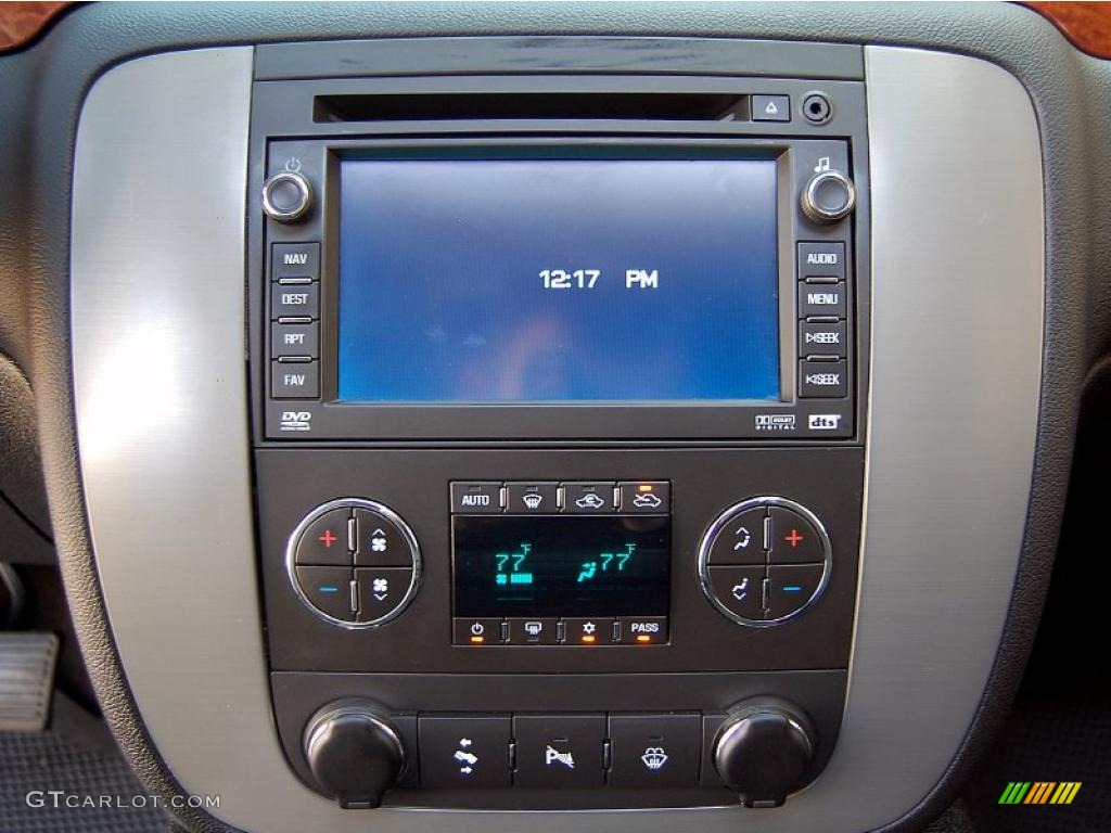 2008 GMC Sierra 3500HD SLT Crew Cab 4x4 Dually Controls Photo #46956051