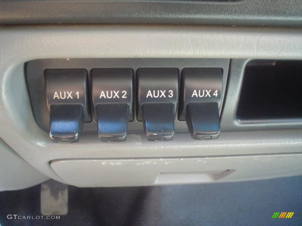 2007 Ford F450 Super Duty XL Regular Cab Chassis Utility Controls Photos