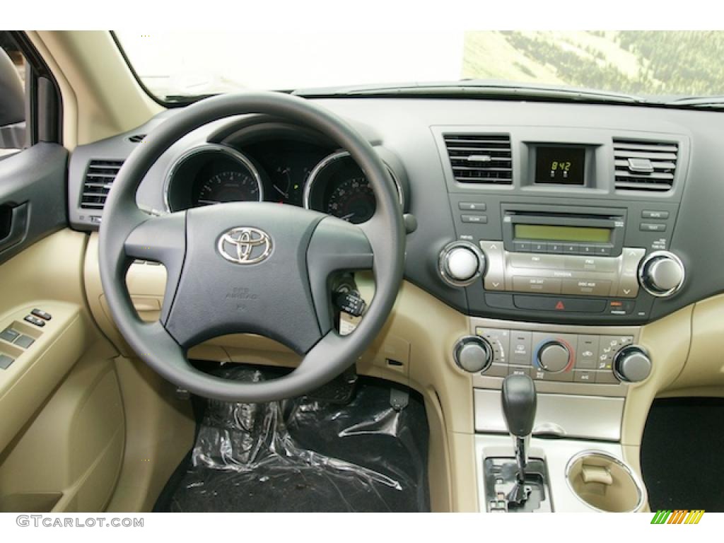 2011 Toyota Highlander V6 4WD Sand Beige Dashboard Photo #46958454