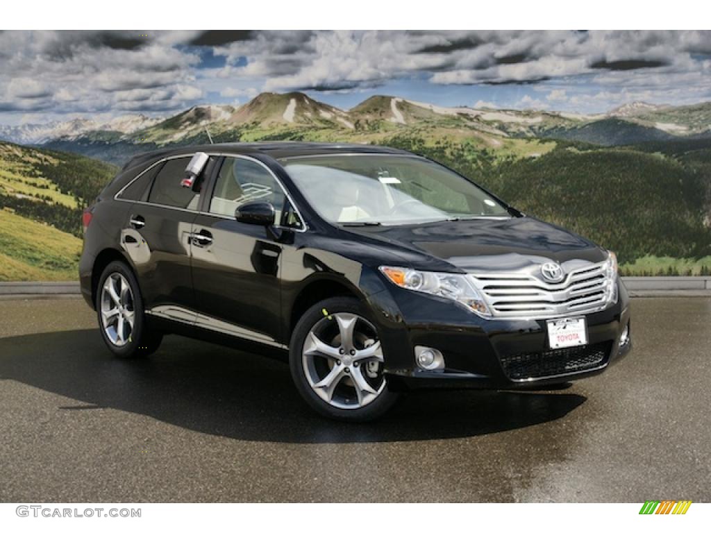 2011 Venza V6 AWD - Black / Ivory photo #1