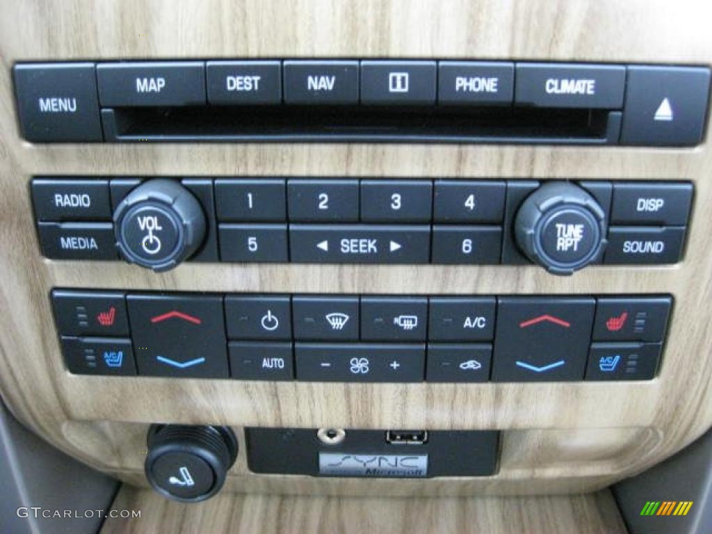 2011 Ford F150 Lariat SuperCrew 4x4 Controls Photo #46959384