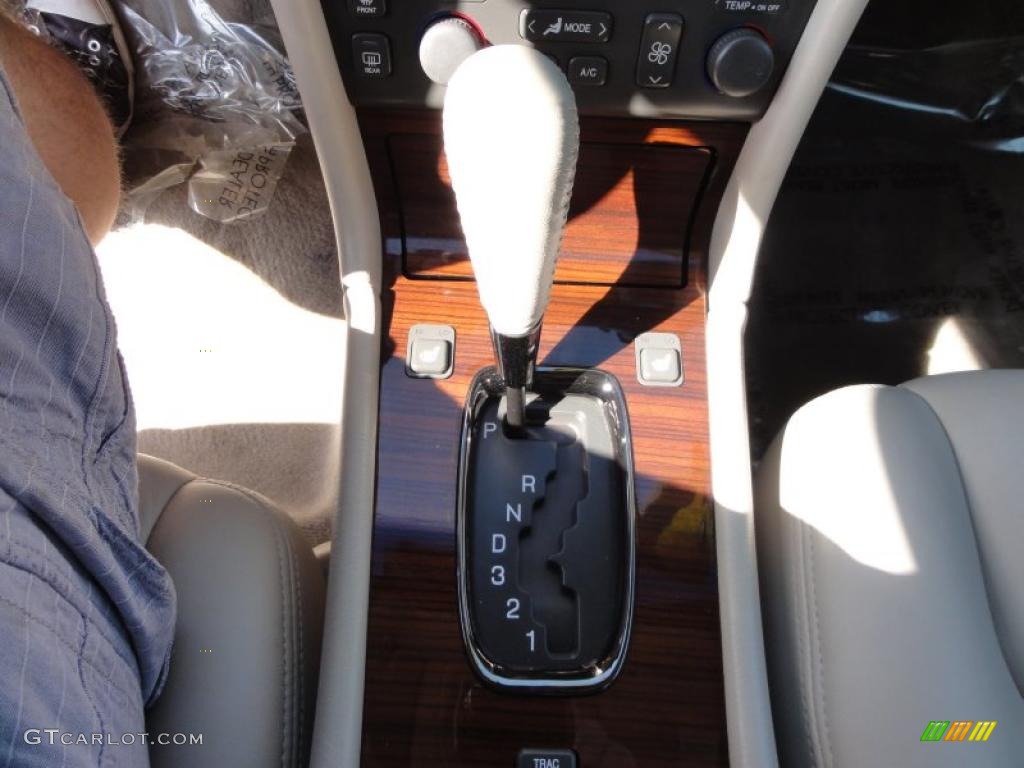2004 Cadillac Seville SLS 4 Speed Automatic Transmission Photo #46959843