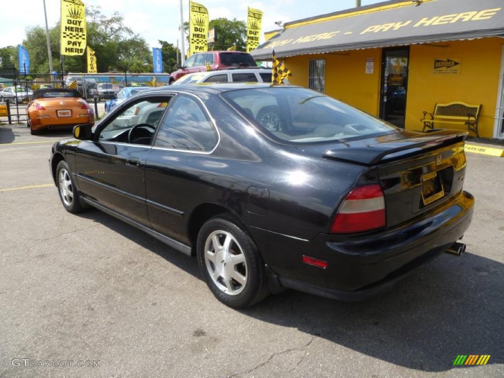 1995 Accord EX Coupe - Granada Black Pearl / Gray photo #4