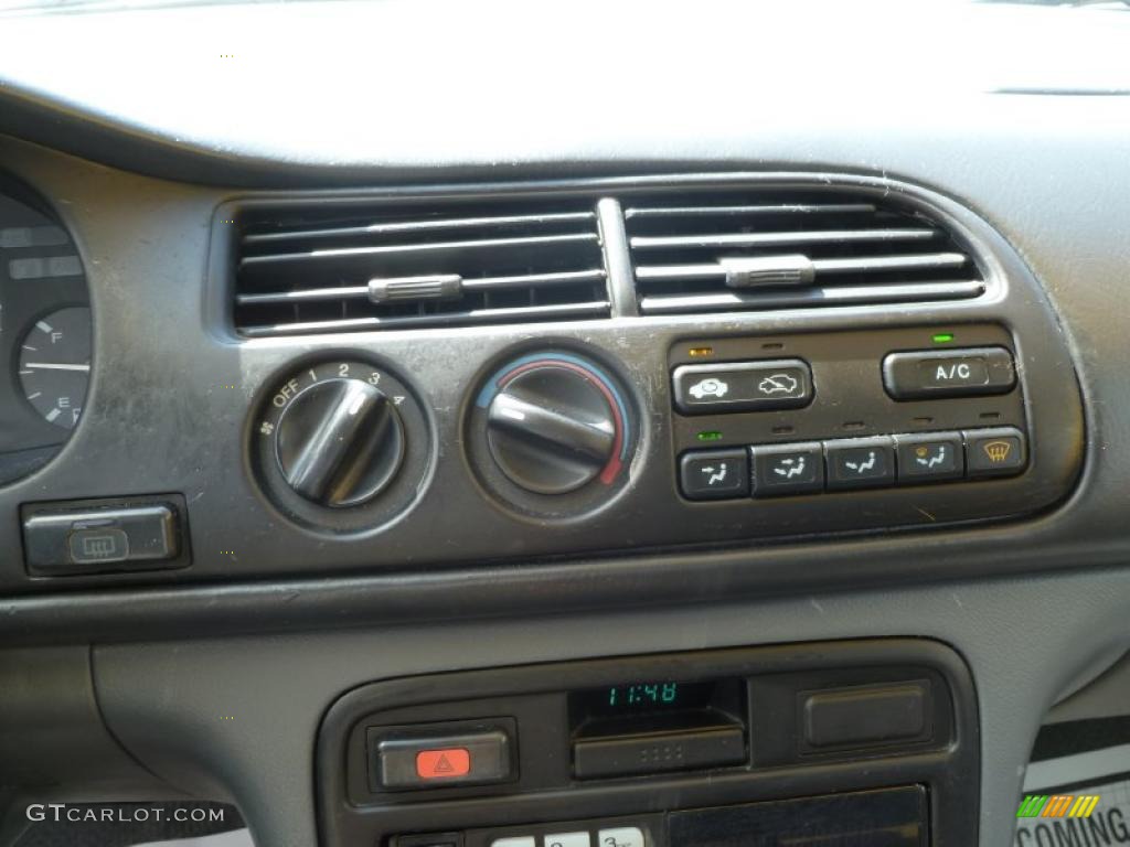 1995 Honda Accord EX Coupe Controls Photos