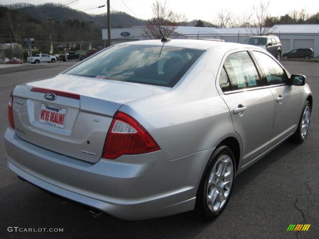 2011 Fusion SE V6 - Ingot Silver Metallic / Charcoal Black photo #6