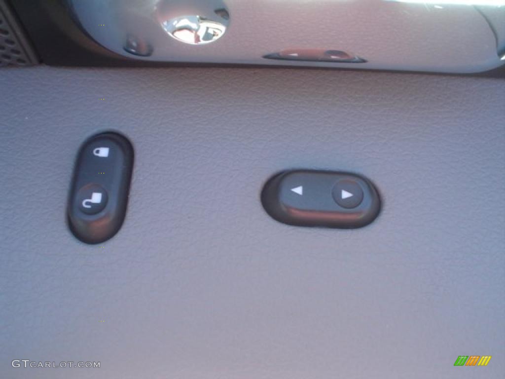 2005 F150 XLT Regular Cab - Silver Metallic / Medium Flint Grey photo #19